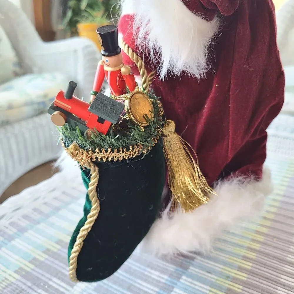 Vintage Old World Father Christmas Kris Kringle Santa Claus Figurine Decoration